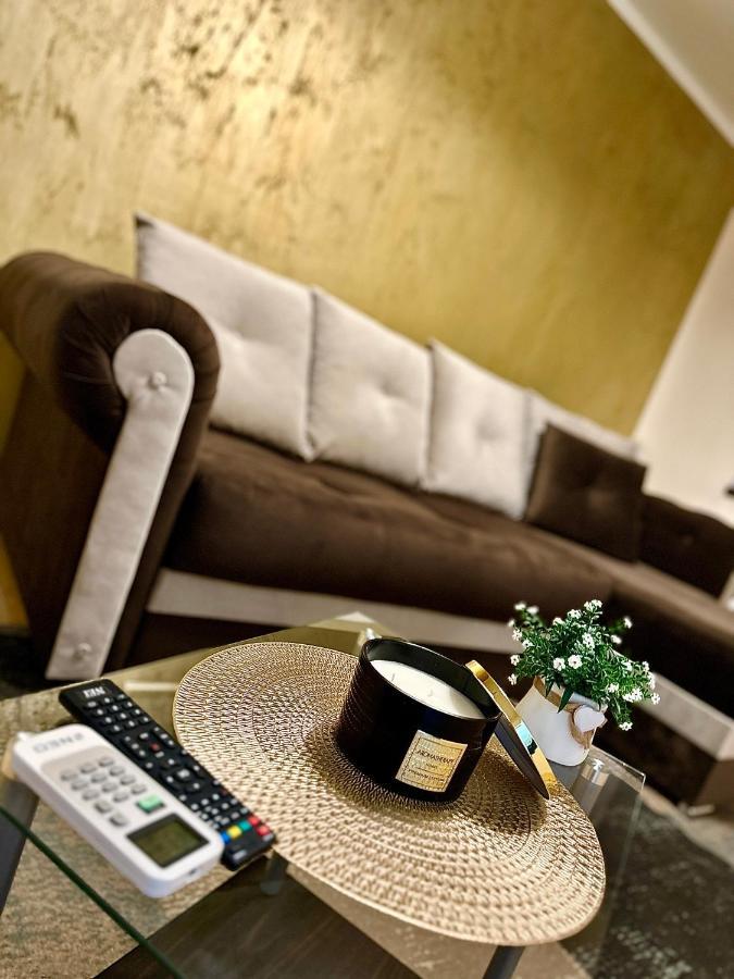 Cu Parcare La Locatie !!! Appartamento