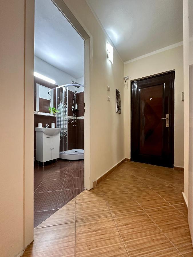 Cu Parcare La Locatie !!!